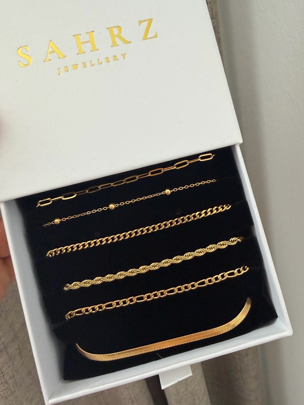 6 Pcs / Set - 18K Gold Plated Bracelet Set